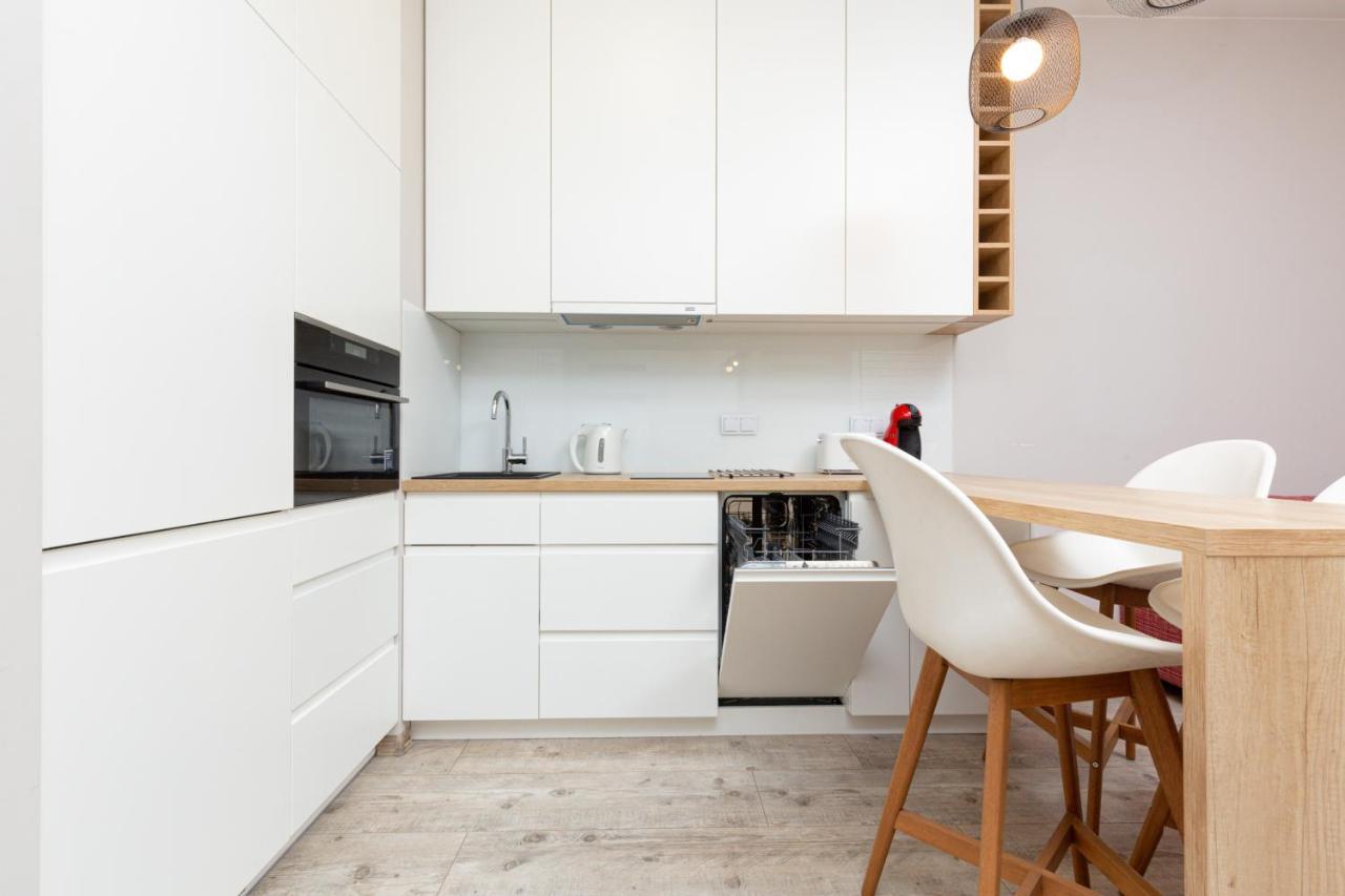 Business Center Apartments Warsaw Wola By Noclegi Renters Экстерьер фото