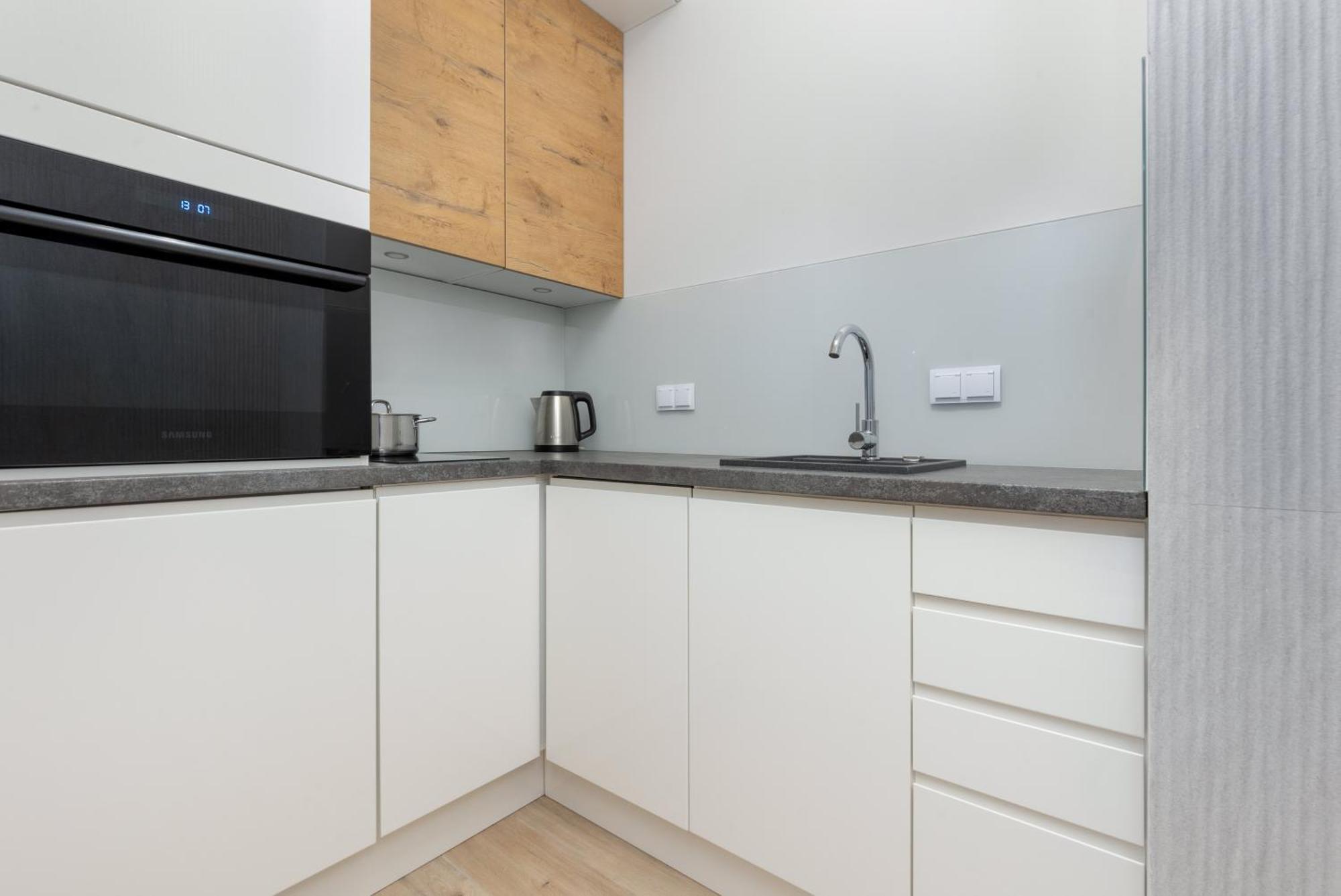 Business Center Apartments Warsaw Wola By Noclegi Renters Экстерьер фото